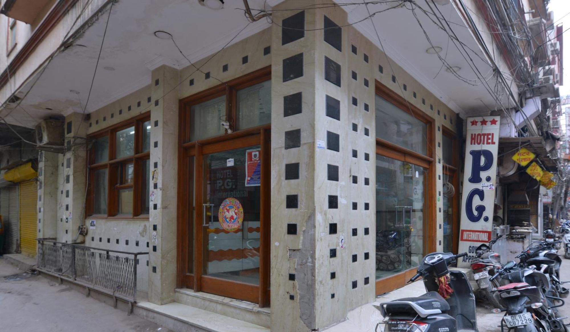 Family Hotel By Pg International New Delhi Exterior photo