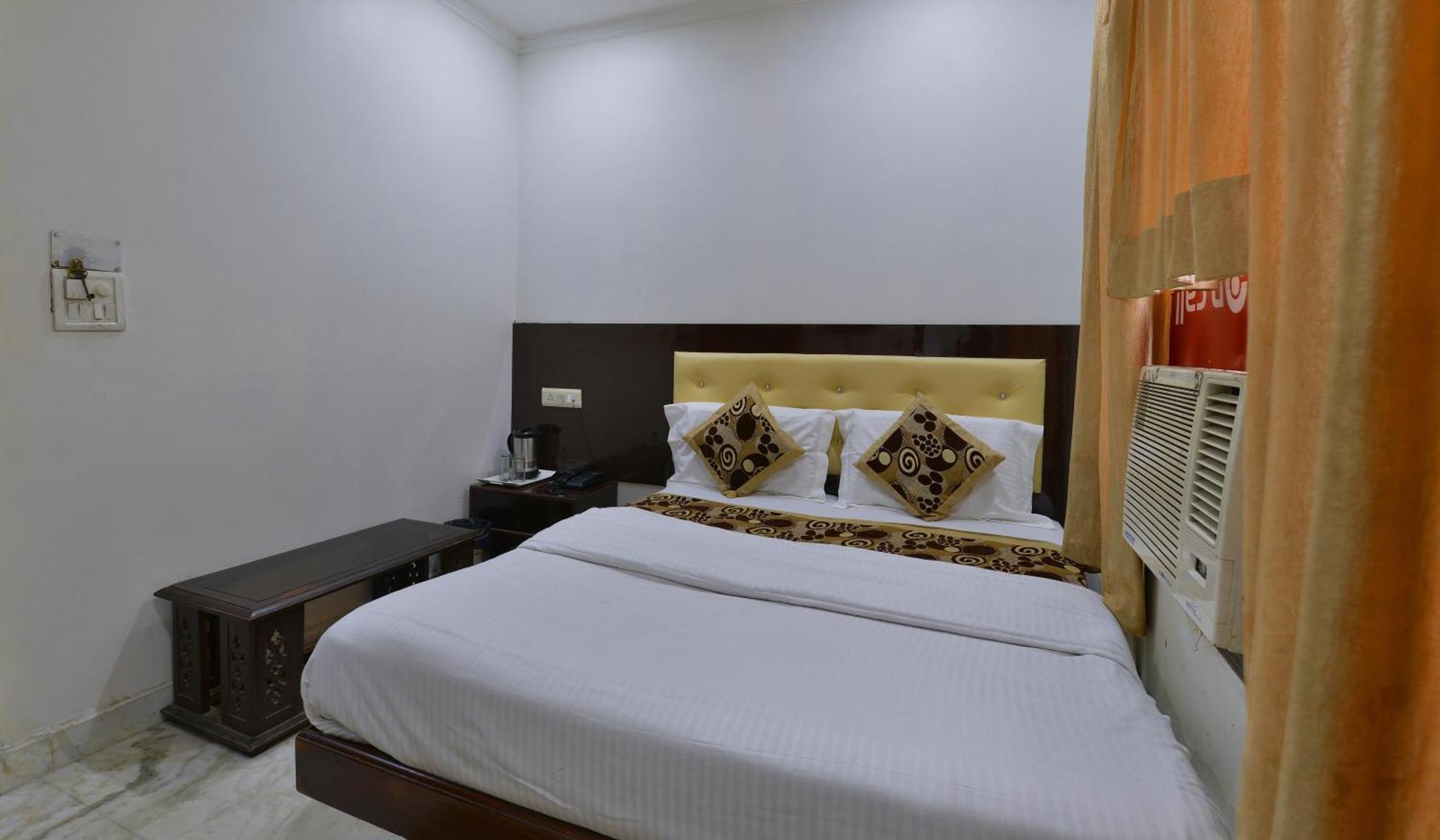 Family Hotel By Pg International New Delhi Exterior photo